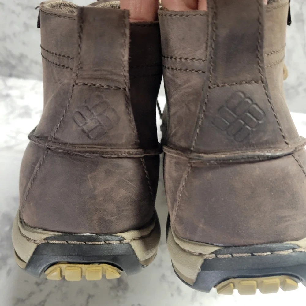 Columbia Redmond Brown Leather Chukka‎ Boots Mens Lace Up Mid Top Hiking Shoes 9